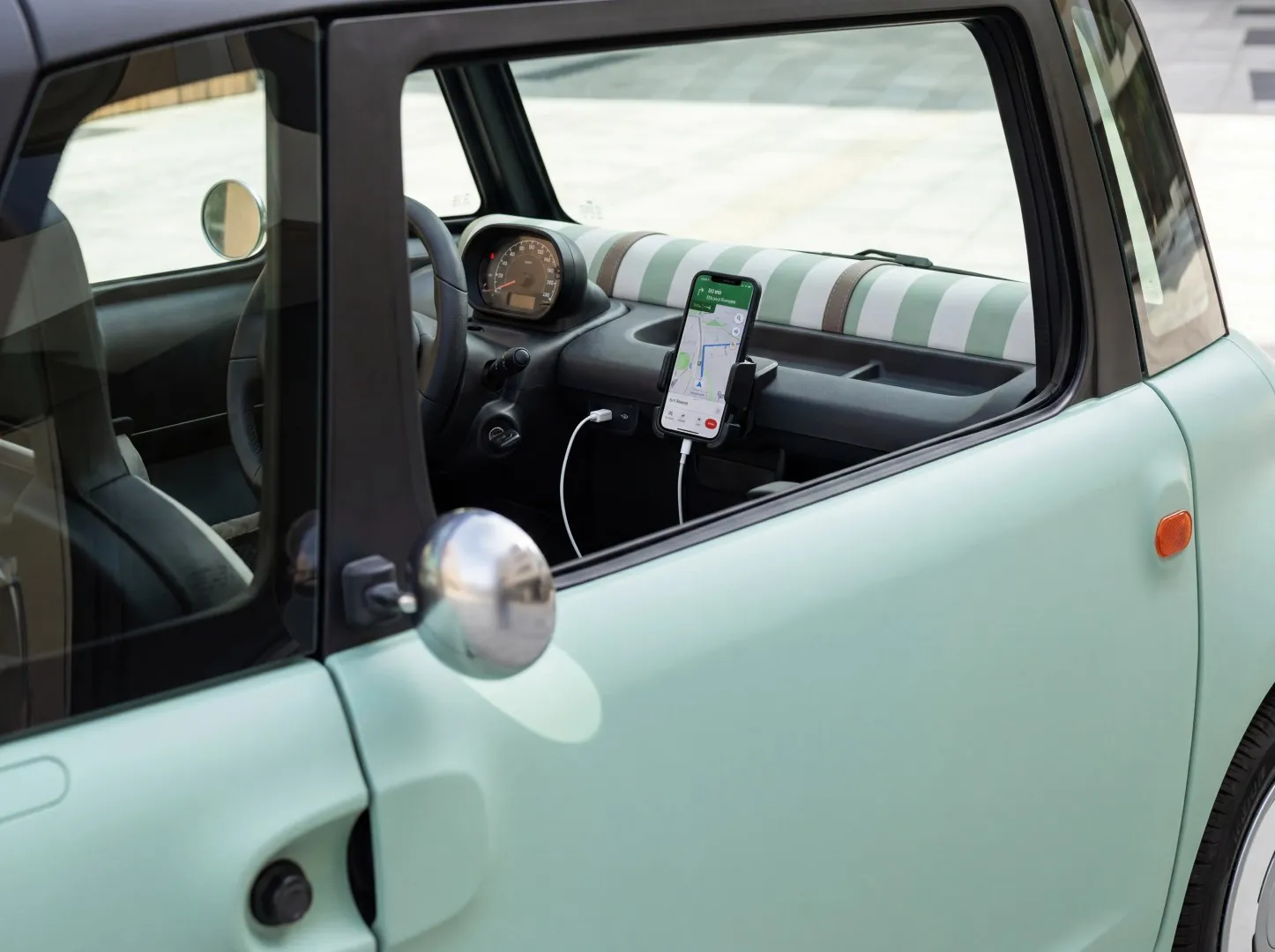 Detalle del interior del Fiat Topolino eléctrico